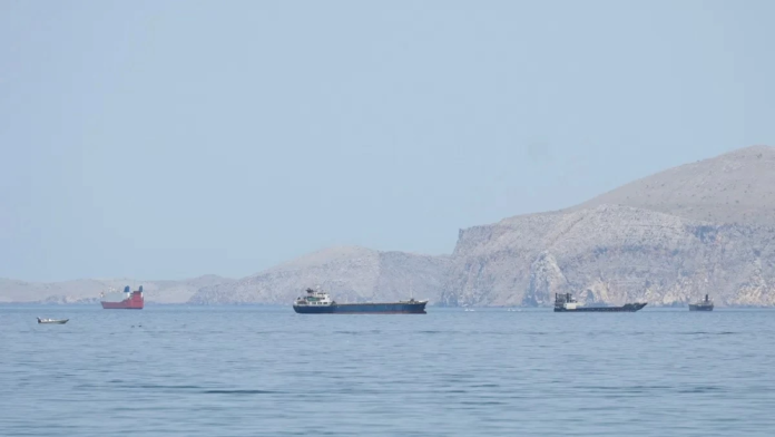 عرض إيران النووي ومضيق هرمز: تفاصيل المقترح وتوقعات الرفض