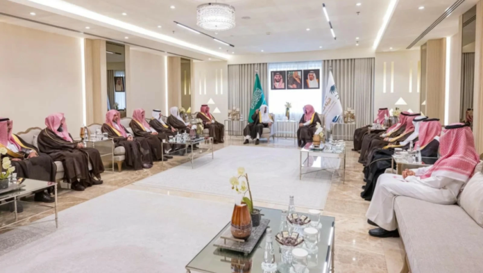 تعزيز التعاون بين النيابة العامة ووزارة الشؤون الإسلامية