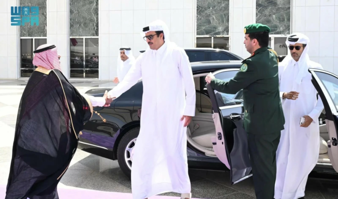 مشاركة أمير قطر في القمة الخليجية التشاورية بجدة