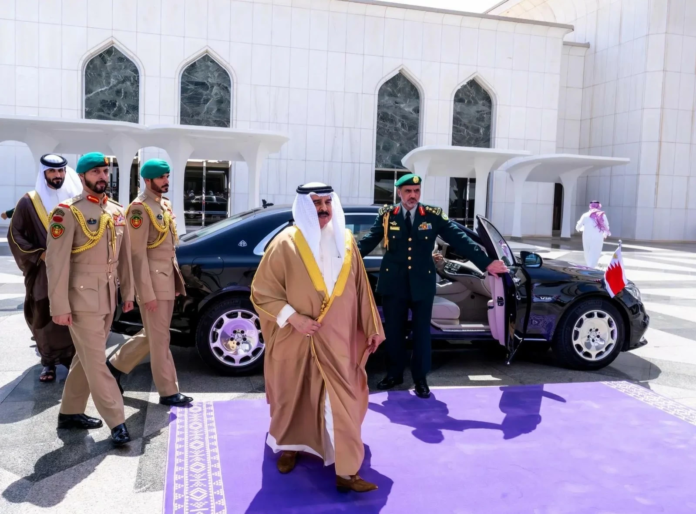 ملك البحرين يغادر جدة بعد القمة الخليجية التشاورية | تعزيز التعاون الخليجي