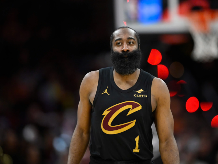 أداء جيمس هاردن في البلاي أوف: تحليل وتوقعات