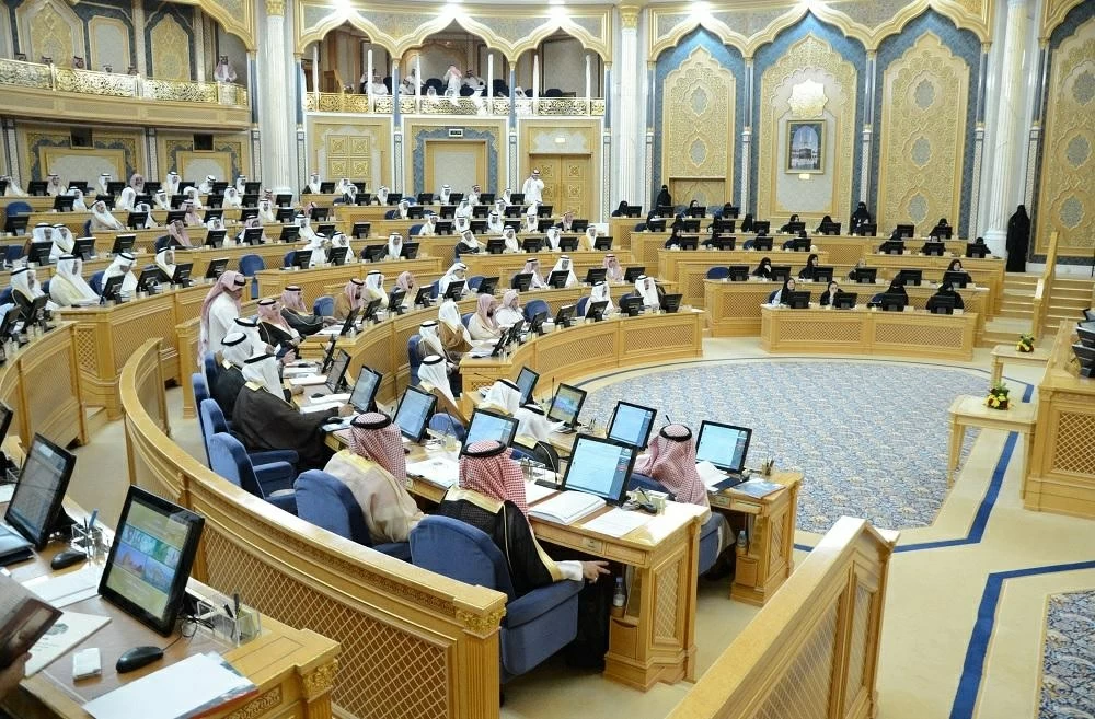 نهج المملكة في احتواء الأزمات: قمة خليجية لتعزيز الاستقرار