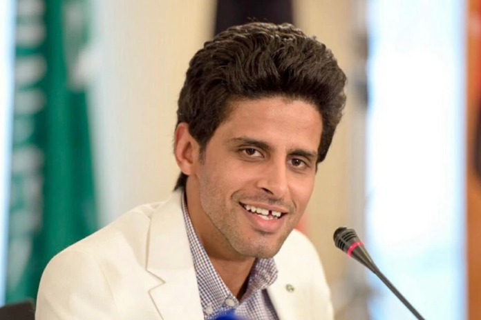 وفاة والد حمدي الميرغني: تفاصيل مؤثرة وصدمة الوسط الفني