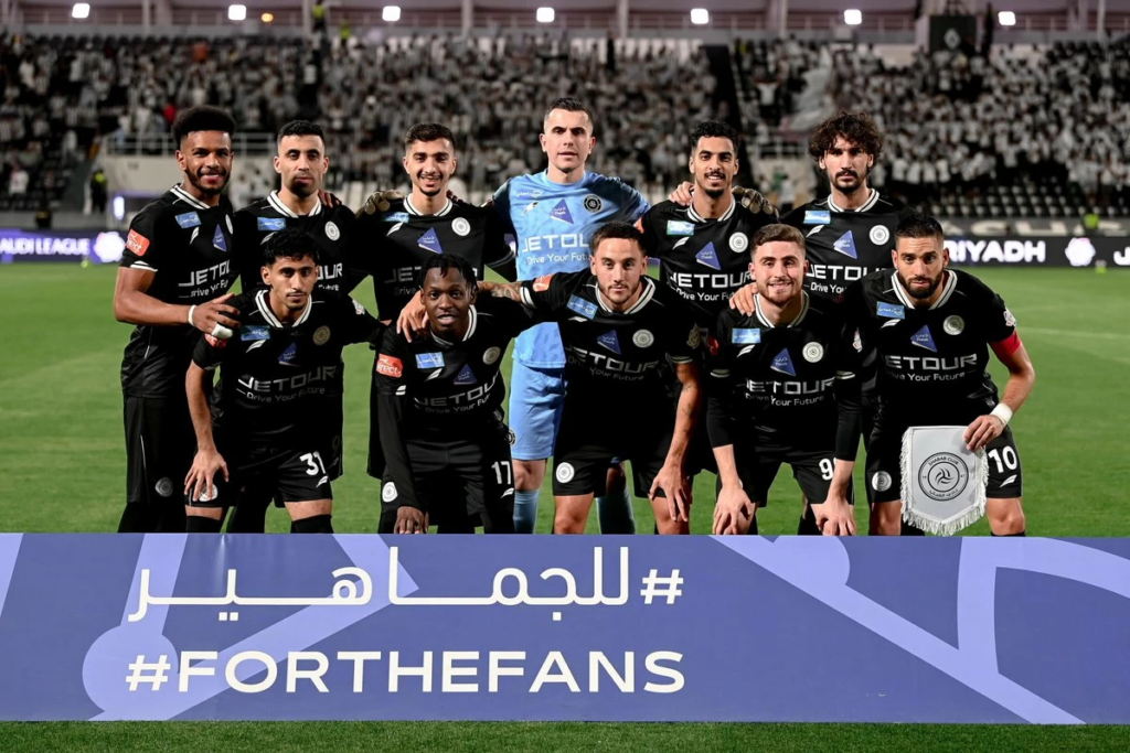 الشباب يطلب صافرة أجنبية لمواجهتي النصر والاتحاد في الدوري السعودي