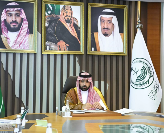 متابعة الأمير محمد بن عبدالعزيز لمشروع مطار جازان الدولي الجديد