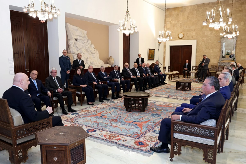 لبنان ينتظر موعد المفاوضات اللبنانية الإسرائيلية لترسيم الحدود | عون