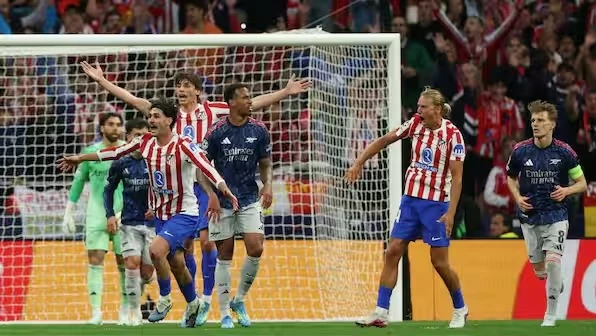 مباراة أتلتيكو وأرسنال: تعادل 1-1 والحسم في لندن