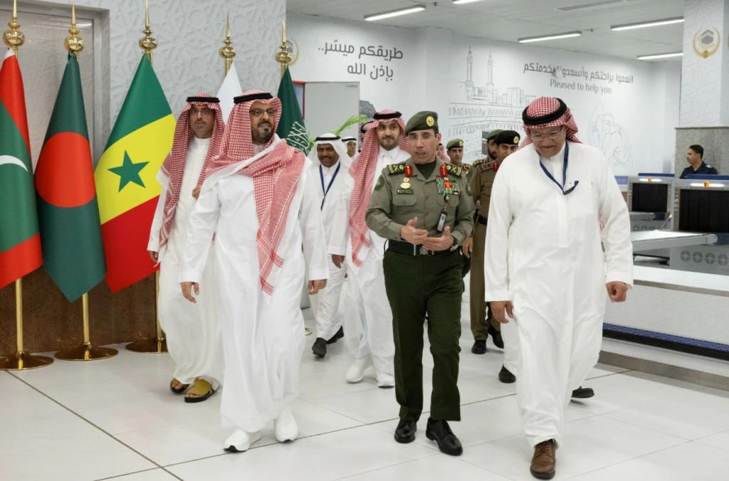 الأمير سعود بن مشعل يتفقد مبادرة طريق مكة بجدة | تسهيل الحج