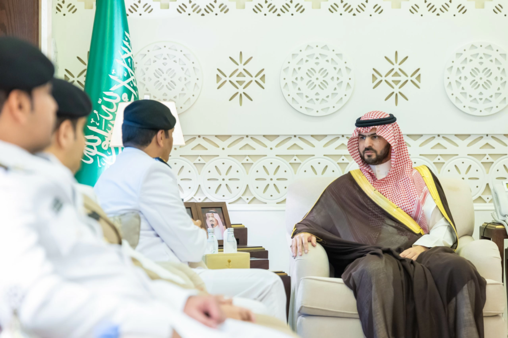 نائب أمير الشرقية يطّلع على جهود حرس الحدود بالمنطقة الشرقية ودورهم الأمني