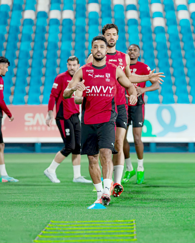 الهلال والخليج: قمة مرتقبة في دوري المحترفين السعودي | تحديثات حية