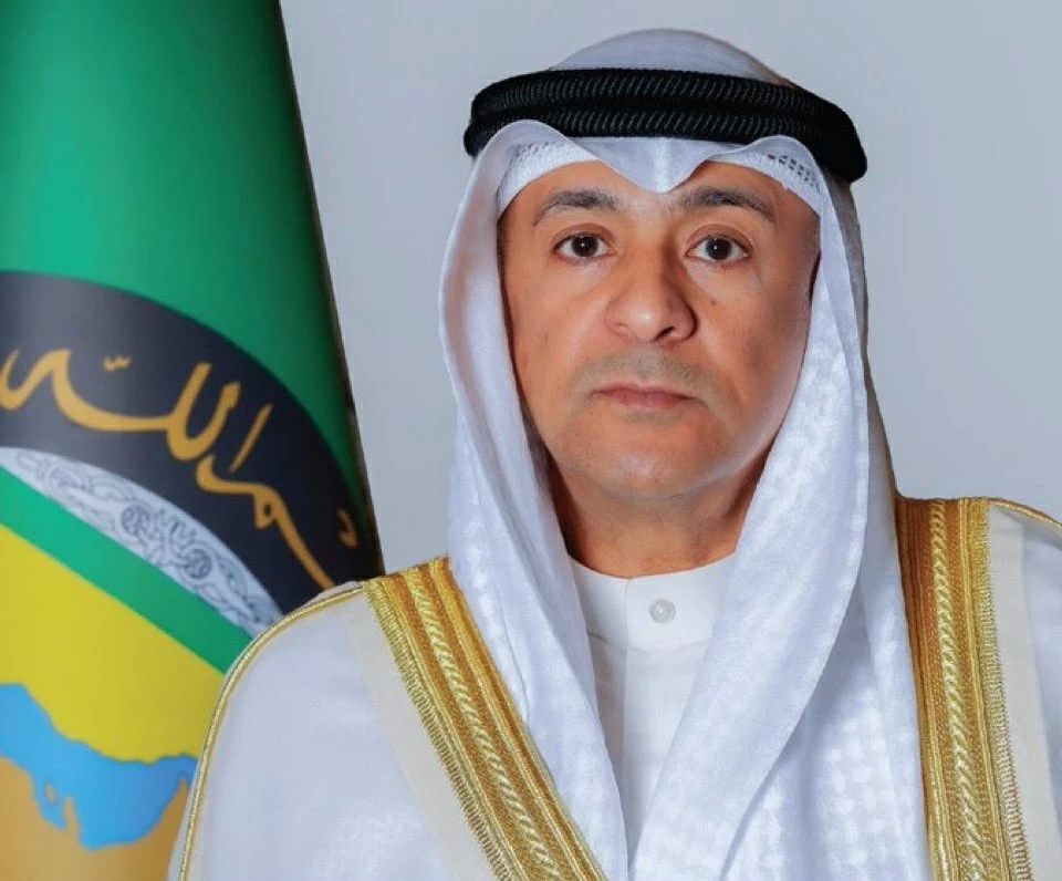 البديوي يدين اعتداءات إيرانية.. تصعيد يهدد استقرار الخليج
