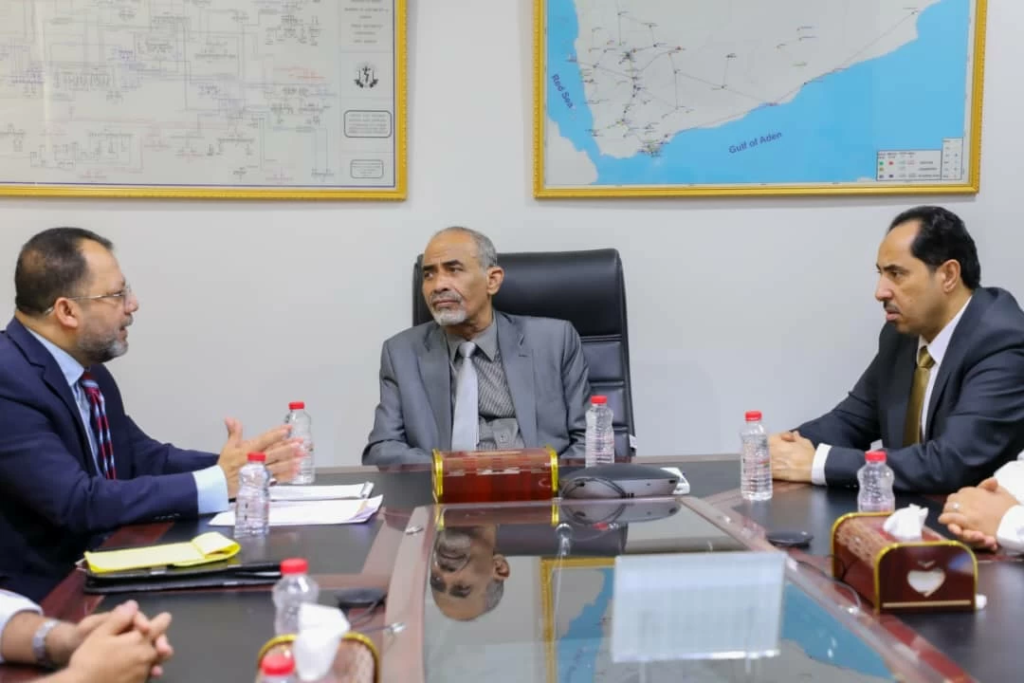 جهود مجلس القيادة الرئاسي لـ تحسين خدمة الكهرباء في اليمن