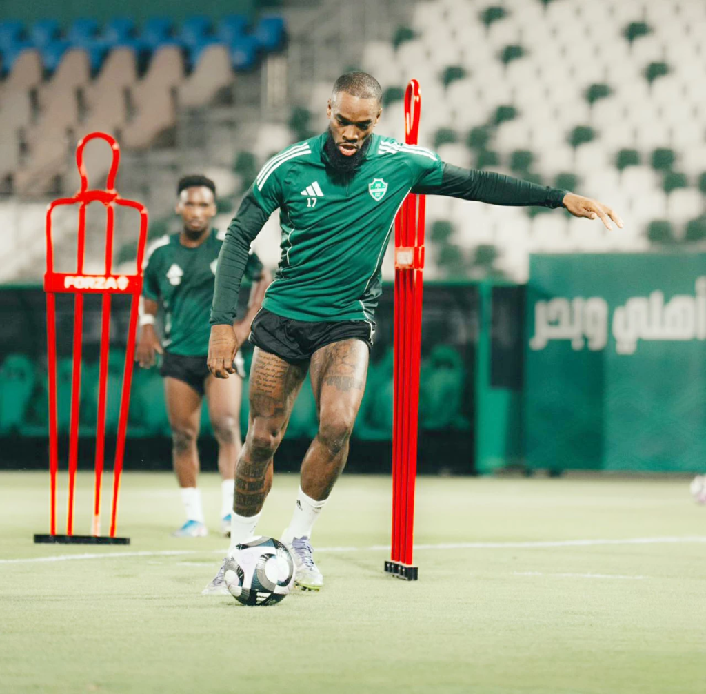 مباراة الأهلي والفتح: رد الدين وتأكيد المركز الثالث بدوري روشن