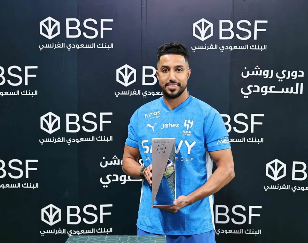 سالم الدوسري يحقق إنجازاً تاريخياً: 300 مباراة مع الهلال