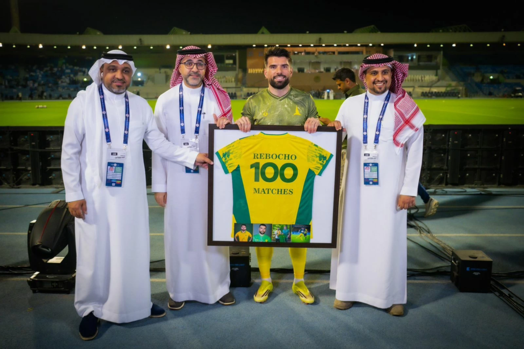 ريبوتشو المئوية: خطأ يفسد احتفال الخليج أمام الهلال