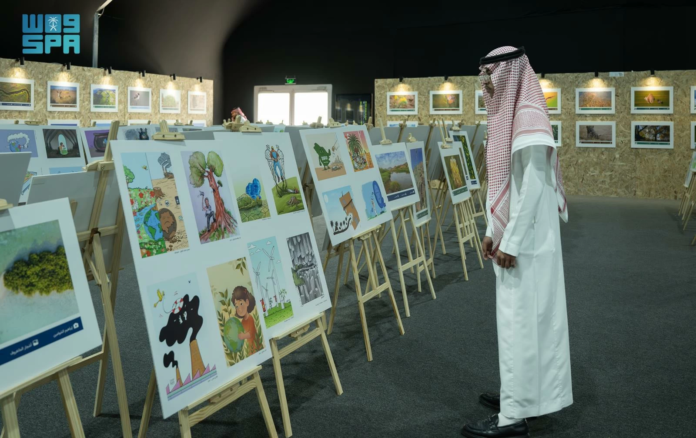 الأثر الأخضر: فنون عالمية لتعزيز الوعي البيئي والاستدامة