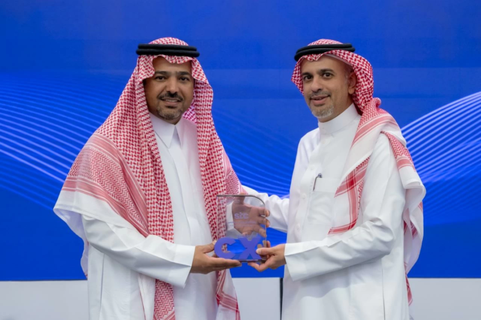 stc تفوز بجائزتي أفضل تجربة للمستخدمين من هيئة الاتصالات | ريادة رقمية