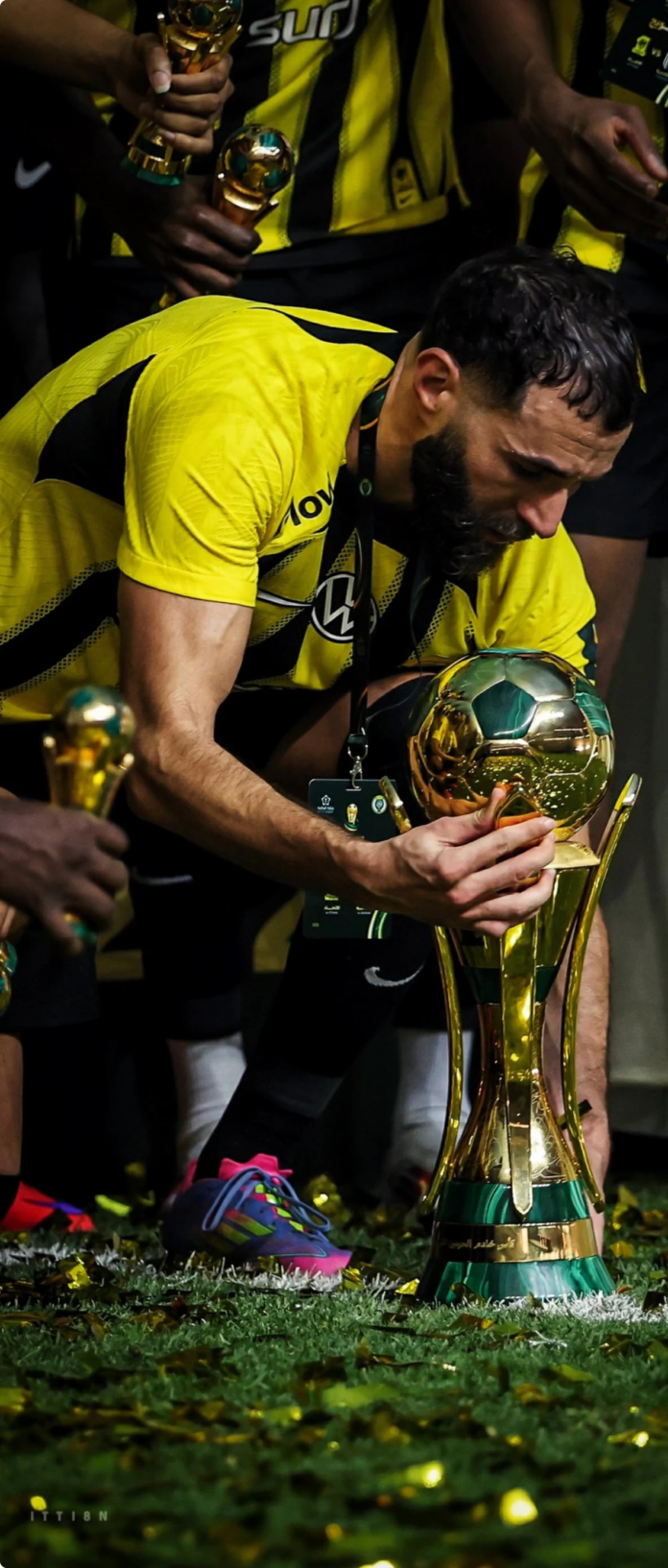 كريم بنزيما وكأس الملك: تحدي فريد وإنجاز تاريخي محتمل | الهلال والاتحاد