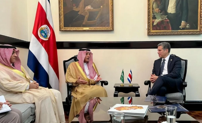 لقاء الجبير ووزير خارجية كوستاريكا: تعزيز العلاقات السعودية الكوستاريكية