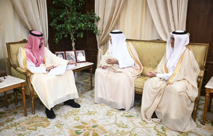 نائب أمير عسير يطّلع على أعمال وبرامج أدبي أبها الثقافية