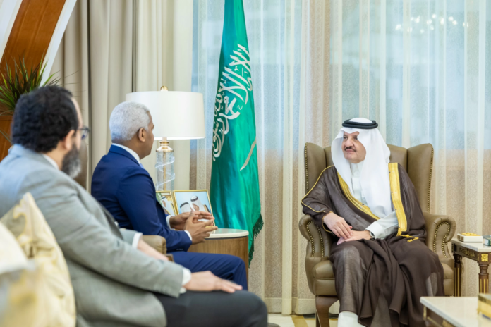 أمير الشرقية يستقبل سفير الدومينيكان لتعزيز العلاقات