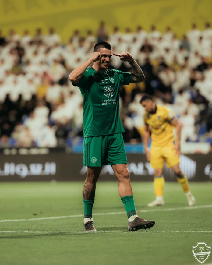 رأسية إيبانيز الخارقة: الأهلي يحقق فوزًا ثمينًا بدوري روشن