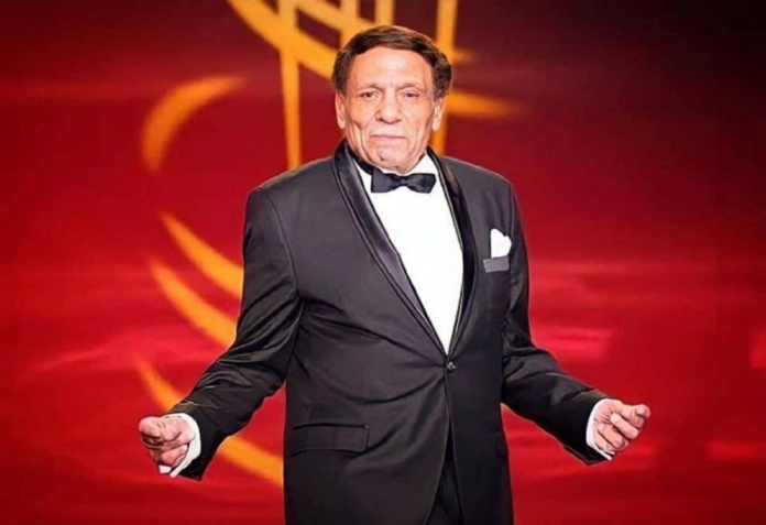 هل انتهى ظهور عادل إمام؟ تفاصيل قرار عائلته ورفض عرض ضخم