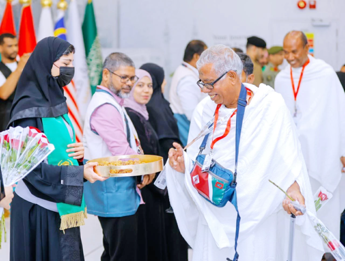 مبادرة طريق مكة: أولى رحلات المالديف تصل جدة لتسهيل الحج