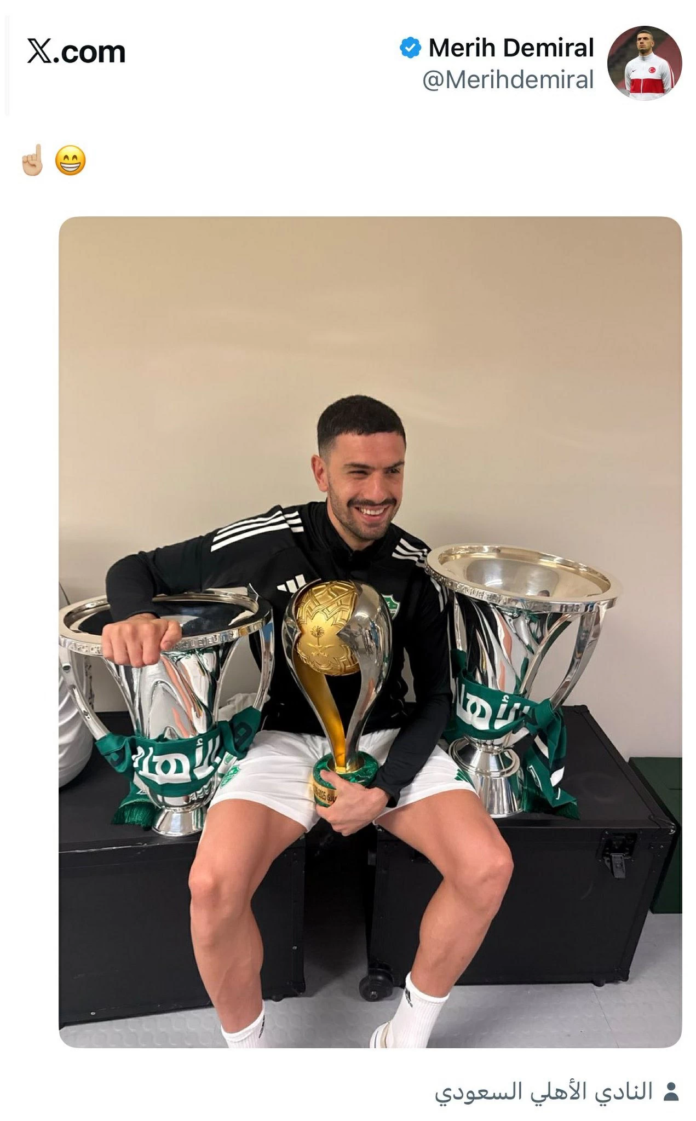 ميريح ديميرال يستفز النصر بصورة الكؤوس بعد الخروج الآسيوي