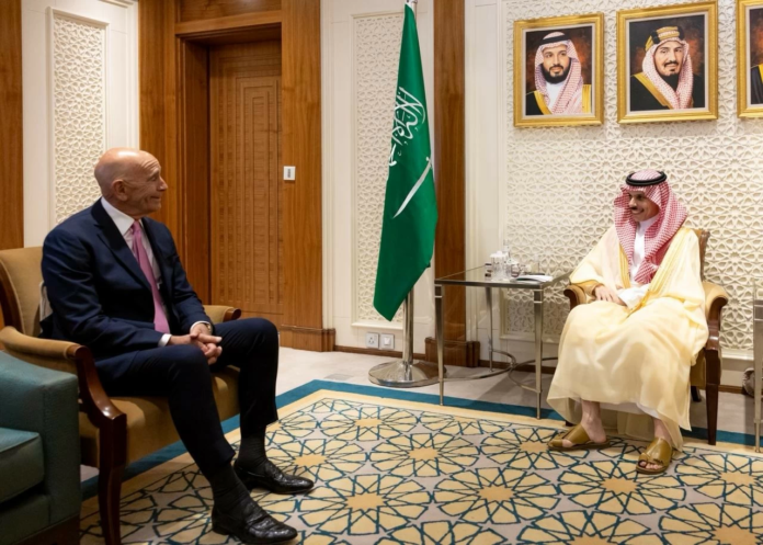 فيصل بن فرحان يبحث مع مبعوث أمريكا لسوريا سبل الاستقرار