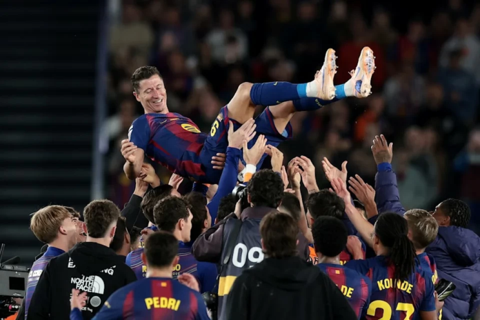 برشلونة يهزم بيتيس 3-1 في ليلة وداع ليفاندوفسكي بكامب نو