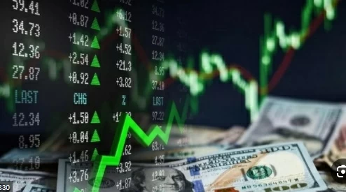 استثمارات الصناديق العالمية في الأسهم تقفز 50% بدعم الذكاء الاصطناعي