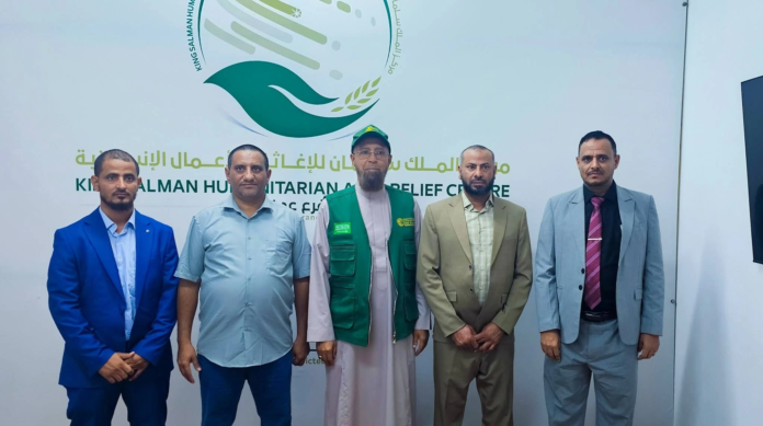 محافظ الضالع ومركز الملك سلمان: شراكة لتعزيز الدعم الإغاثي
