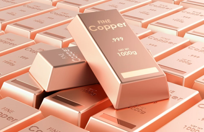 ارتفاع أسعار النحاس: كيف يؤثر تراجع الدولار على الأسواق؟