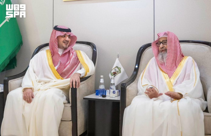 زيارة وزير الداخلية للمفتي العام: تأكيد على خدمة الحجاج