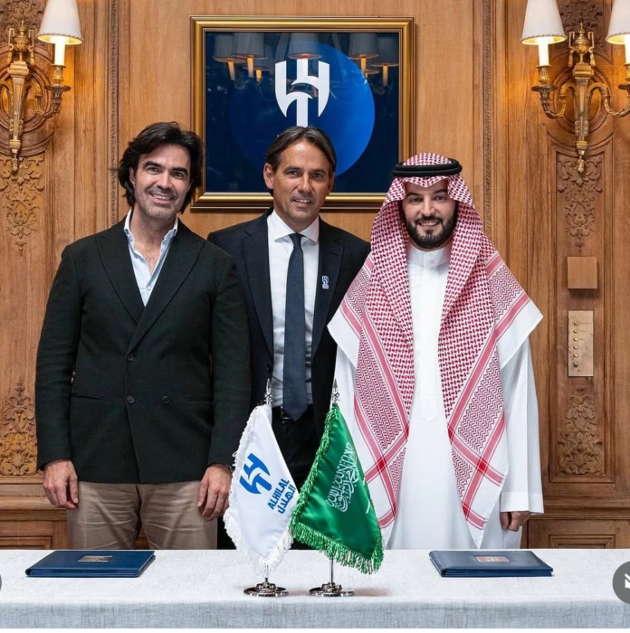 وكيل سيموني إنزاغي ينفي مفاوضات الهلال ببيان رسمي