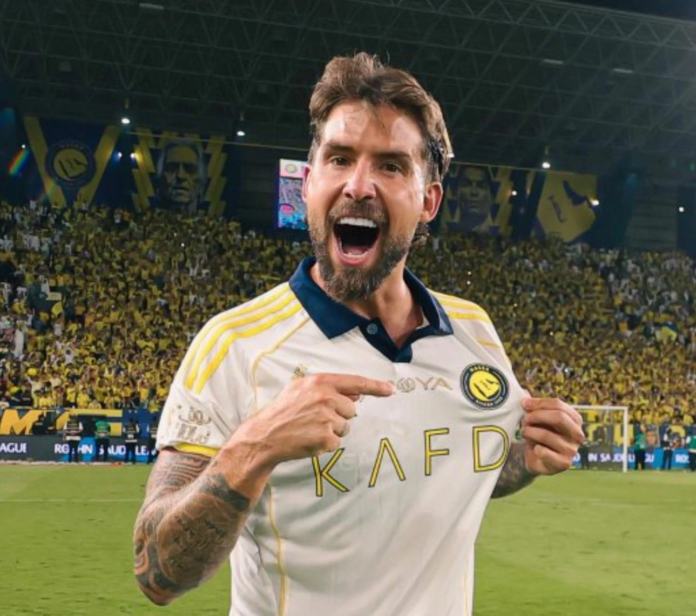 النصر يمدد عقد إينيغو مارتينيز حتى 2027 لتعزيز دفاعاته