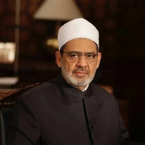 شيخ الأزهر يهنئ خادم الحرمين بنجاح موسم الحج