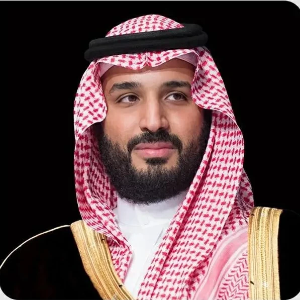 ولي العهد والرئيس الفرنسي يبحثان تطورات الأوضاع بالمنطقة