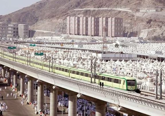 قطار المشاعر المقدسة يتأهب لموسم حج 1448 بنجاح قياسي
