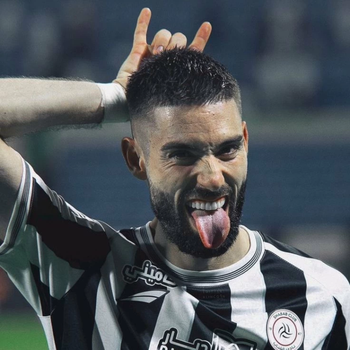 تمديد عقد يانيك كاراسكو مع الشباب رسمياً حتى 2027