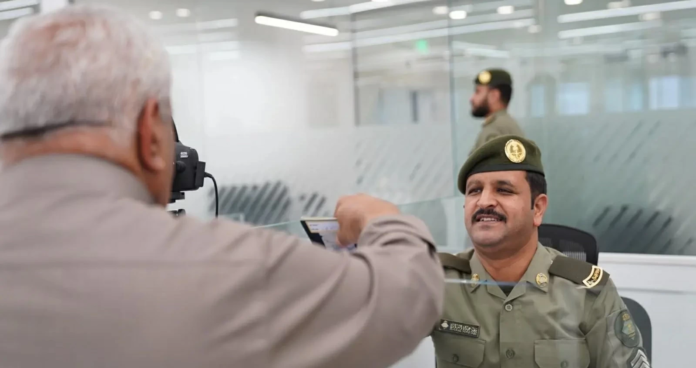 جوازات منفذ جديدة عرعر تنهي مغادرة أولى رحلات الحجاج