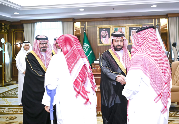 أمراء المناطق يهنئون القيادة ويشيدون بـ نجاح موسم الحج