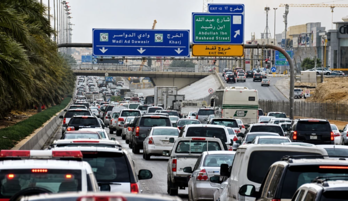 فوائد تطبيق الدوام المرن في الرياض لتخفيف الازدحام