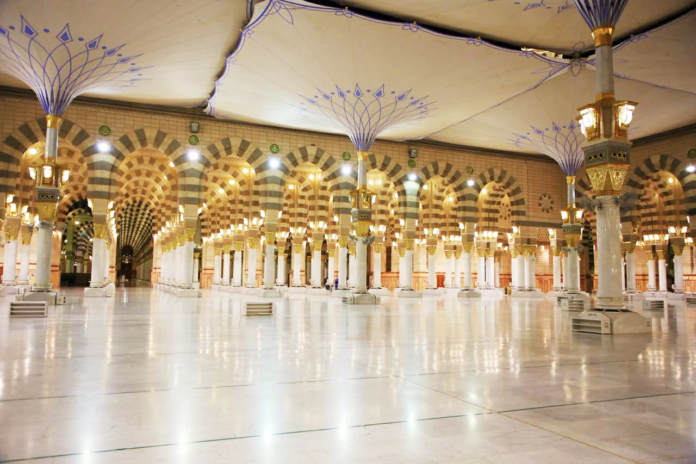 مظلات المسجد النبوي.. إعجاز هندسي لخدمة ضيوف الرحمن