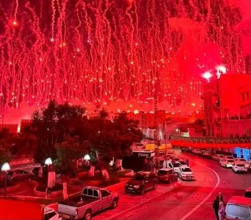 تتويج مولودية الجزائر باللقب العاشر: احتفالات تاريخية بالدوري