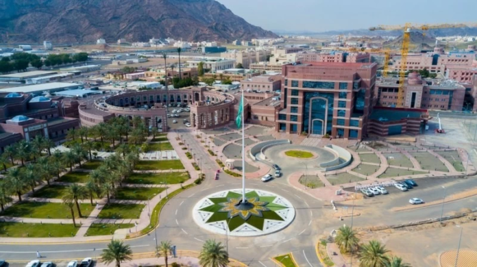 ملتقى التوظيف بجامعة طيبة: فرص واعدة للكفاءات الوطنية