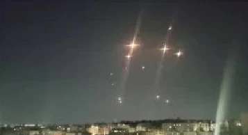 صواريخ إيرانية باتجاه إسرائيل: تصعيد عسكري خطير بالمنطقة