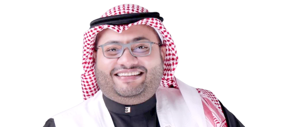 عبدالمجيد الرهيدي يكشف كواليس مسرحية الشنطة وجديده الفني