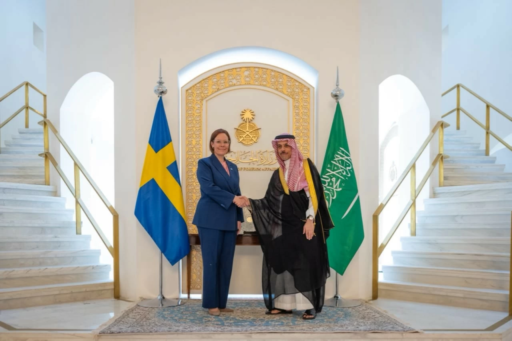 فيصل بن فرحان يستقبل وزيرة خارجية السويد بالرياض